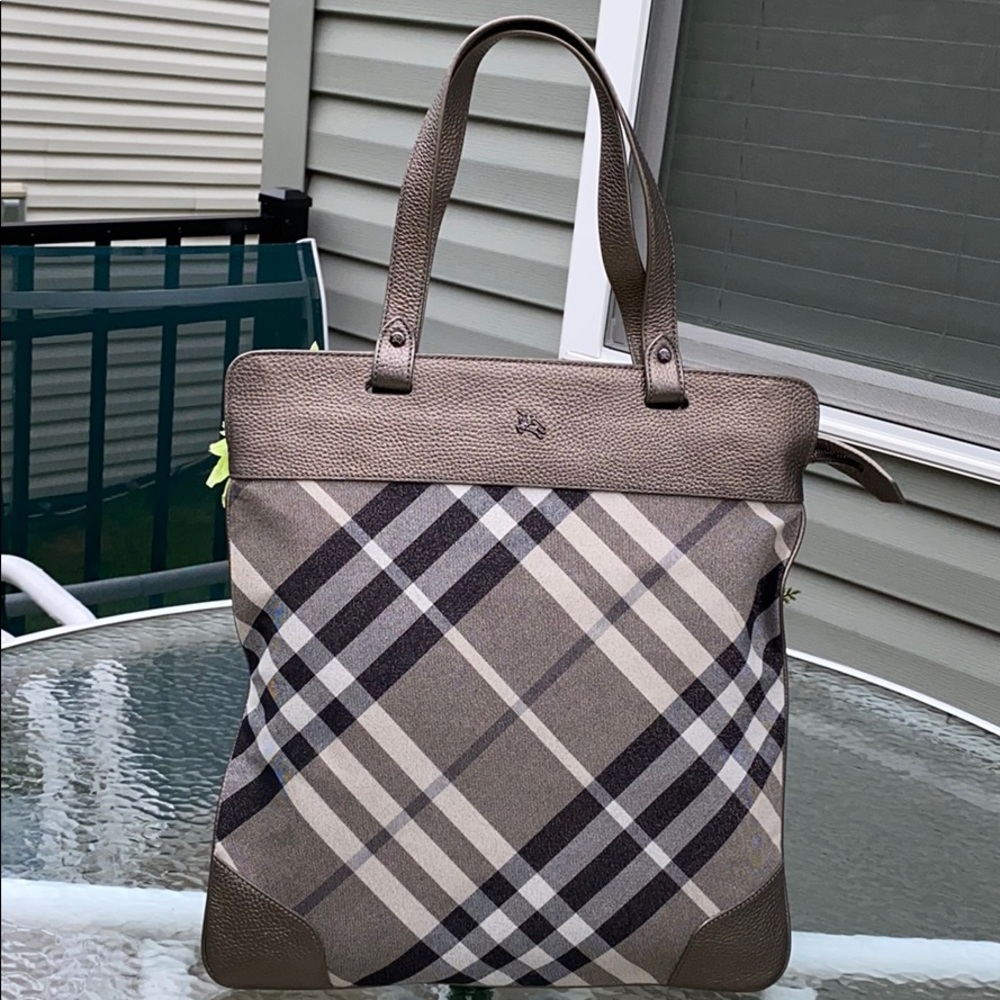 COPY - Authentic Burberry tote